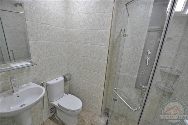 Ideally positioned 02 Bedroom Apartment for rent in Hoan Kiem District, near Hanoi Old Quarter. 10