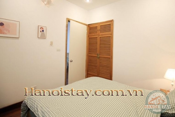 *Ideally situated 2 Bedroom flat for rent in the heart of Tay Ho, very reasonable price* 2