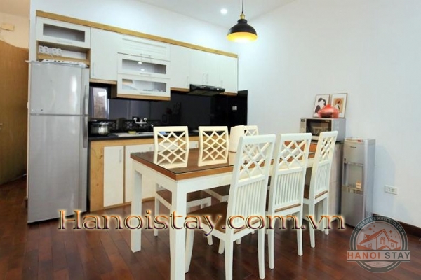 *Ideally situated 2 Bedroom flat for rent in the heart of Tay Ho, very reasonable price* 5