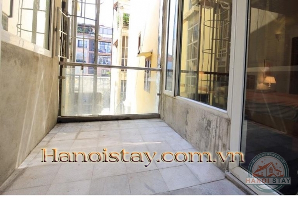 *Ideally situated 2 Bedroom flat for rent in the heart of Tay Ho, very reasonable price* 10