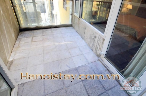 *Ideally situated 2 Bedroom flat for rent in the heart of Tay Ho, very reasonable price* 14