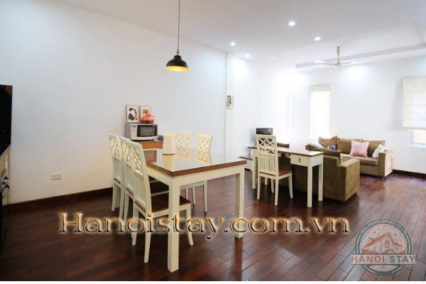 *Ideally situated 2 Bedroom flat for rent in the heart of Tay Ho, very reasonable price* 8