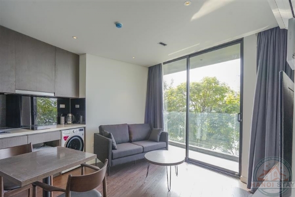 *Impressive Lake View Apartment for rent in Truc Bach, Ba Dinh, Modern Furniture* 1