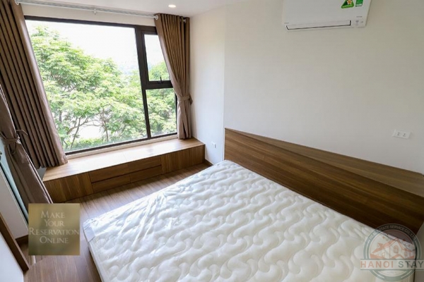 Lake View 02 BR Apartment for rent in Truc Bach Area, Ba Dinh 11