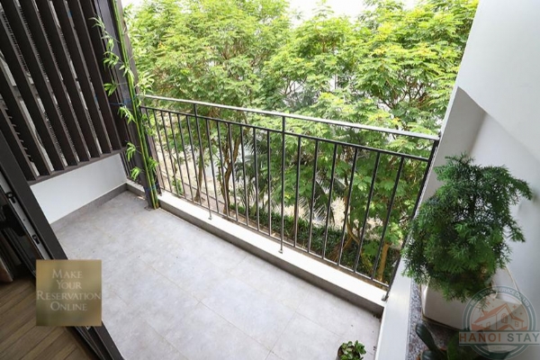 Lake View 02 BR Apartment for rent in Truc Bach Area, Ba Dinh 6