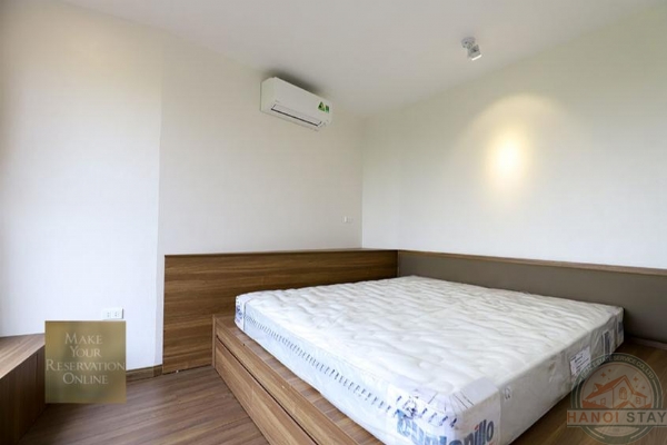 Lake View 02 BR Apartment for rent in Truc Bach Area, Ba Dinh 7
