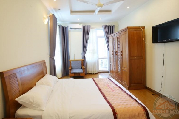 Lake View 02 BR Apartment for rent in Yen Hoa Area, near Hanoi Club 12