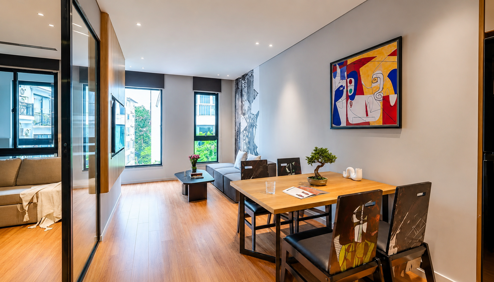 Lake View 03 Bedroom Apartment For Rent in Truc Bach Area, Ba Dinh