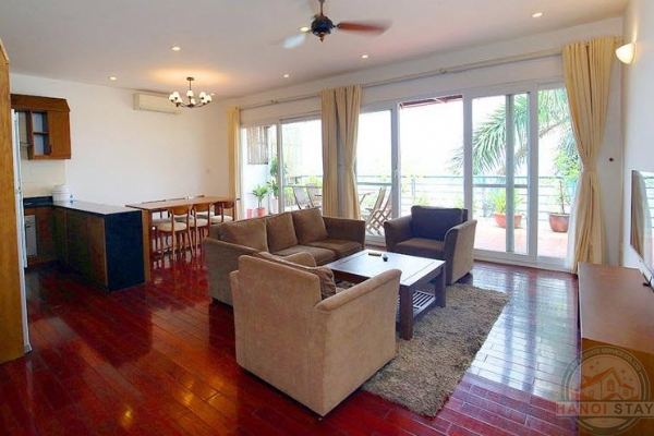 Lake View 03 BR Apartment For Rent in Quang Khanh str, Tay Ho 3