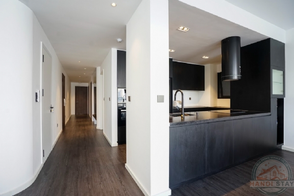 Lake View 03 BR Apartment for Rent in Tay Ho – 169sqm with Balcony 10
