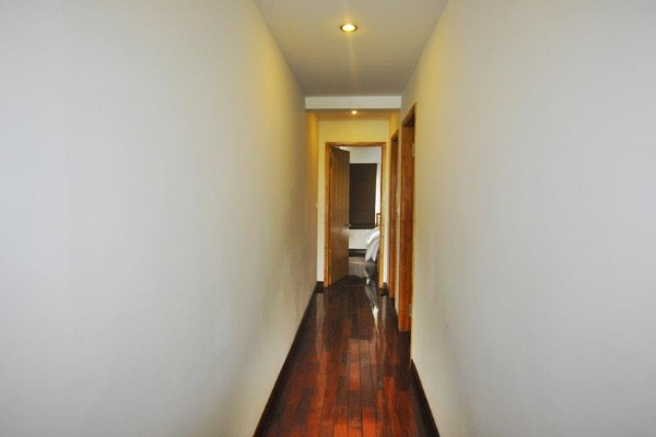 *Lake View 3 Bedroom Apartment Rental in Quang An street, Tay Ho District, Modern Amenities* 13
