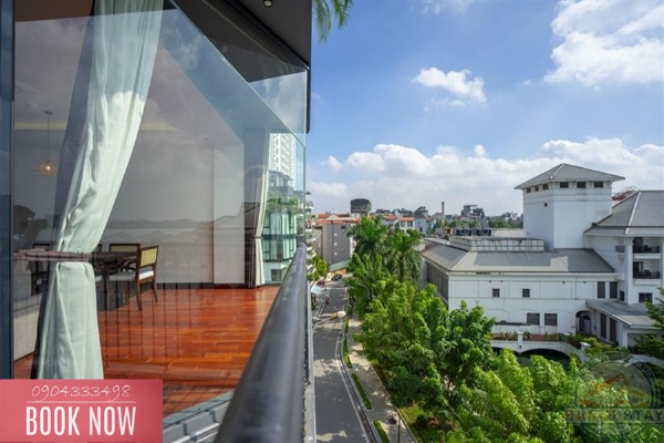 Lake view and morden 3 bedroom apartment for rent on Tu Hoa street, Tay Ho 15