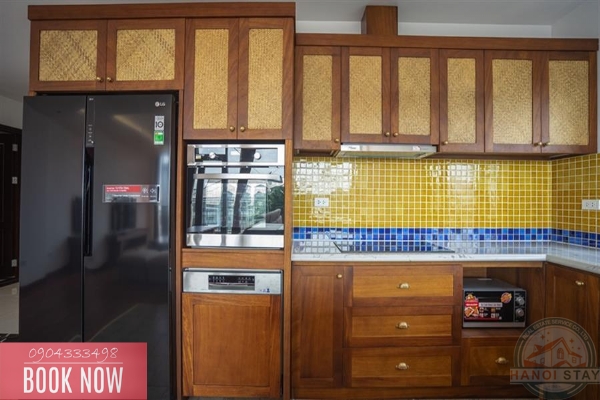 Lake view and morden 3 bedroom apartment for rent on Tu Hoa street, Tay Ho 20