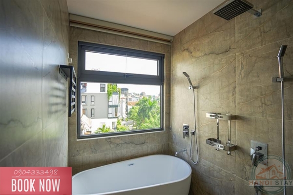 Lake view and morden 3 bedroom apartment for rent on Tu Hoa street, Tay Ho 31