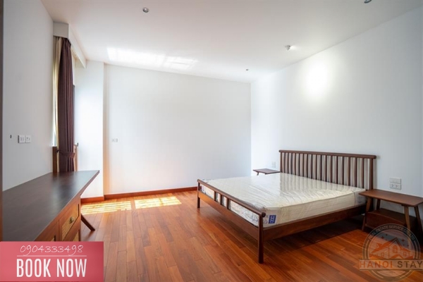 Lake view and morden 3 bedroom apartment for rent on Tu Hoa street, Tay Ho 33