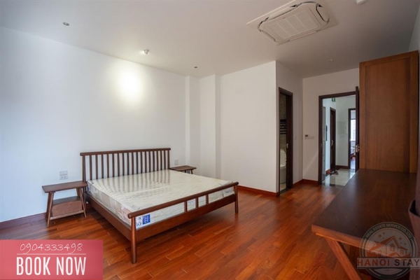 Lake view and morden 3 bedroom apartment for rent on Tu Hoa street, Tay Ho 34
