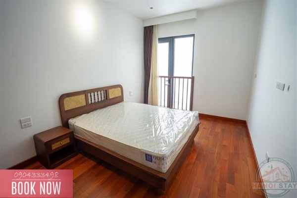 Lake view and morden 3 bedroom apartment for rent on Tu Hoa street, Tay Ho 38