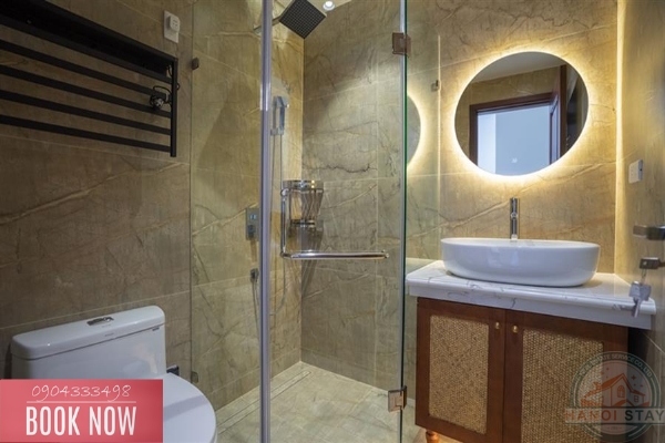 Lake view and morden 3 bedroom apartment for rent on Tu Hoa street, Tay Ho 40