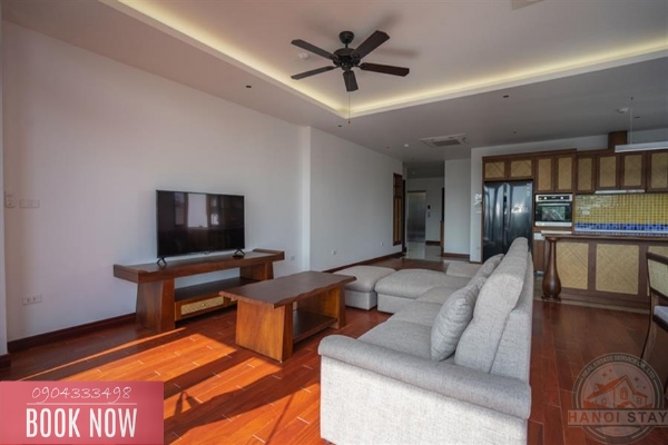 Lake view and morden 3 bedroom apartment for rent on Tu Hoa street, Tay Ho 5