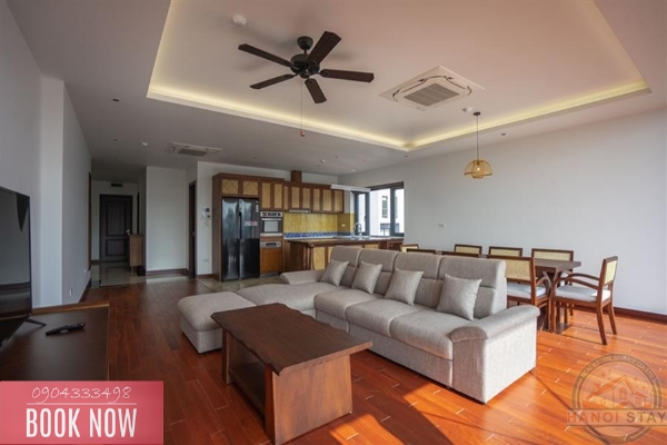 Lake view and morden 3 bedroom apartment for rent on Tu Hoa street, Tay Ho 6
