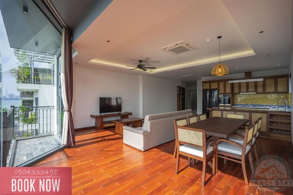 Lake view and morden 3 bedroom apartment for rent on Tu Hoa street, Tay Ho 8