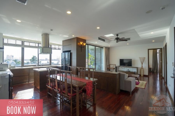 LAKE VIEW apartment with 4 bedrooms for rent in Dang Thai Mai street, Tay Ho 10