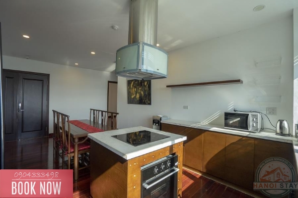 LAKE VIEW apartment with 4 bedrooms for rent in Dang Thai Mai street, Tay Ho 12
