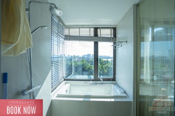 LAKE VIEW apartment with 4 bedrooms for rent in Dang Thai Mai street, Tay Ho 17