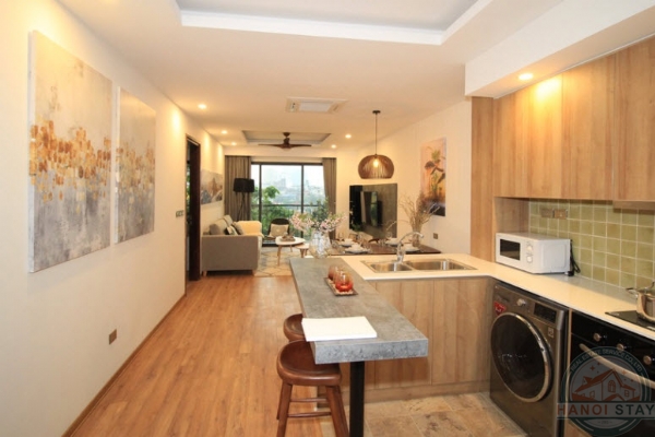 *Lake View & Balcony 2 BR Apartment for rent in Pham Huy Thong str, Ba Dinh* 1
