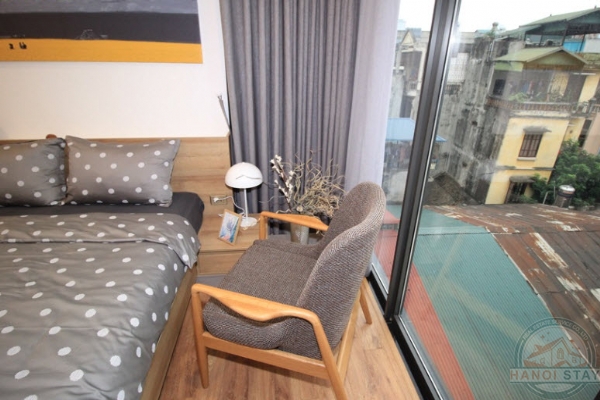 *Lake View & Balcony 2 BR Apartment for rent in Pham Huy Thong str, Ba Dinh* 16
