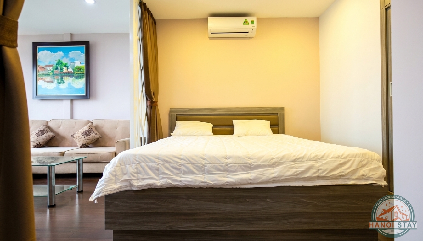 Lake View & Budget Apartment for rent near Truc Bach Area, Hanoi 4