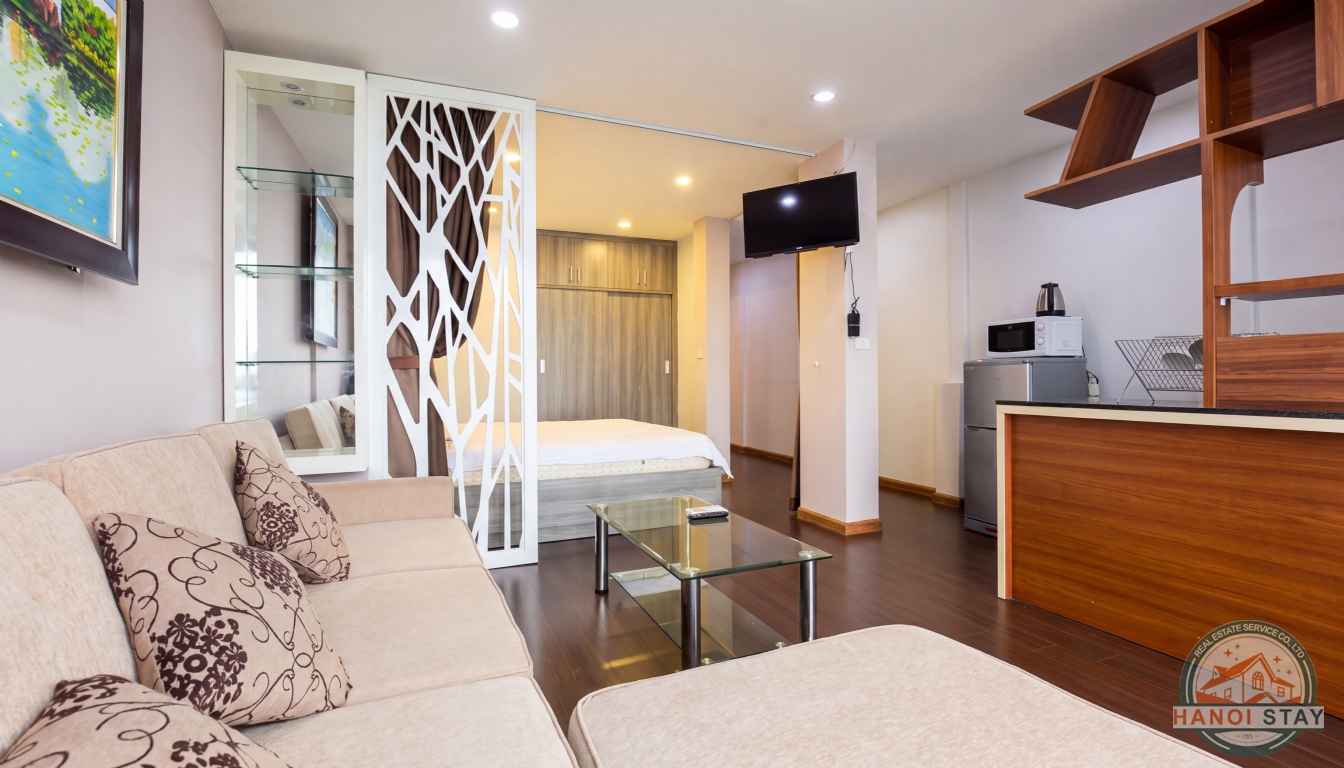 Lake View & Budget Apartment for rent near Truc Bach Area, Hanoi 2