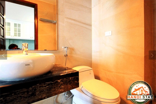 Lake View Cozy Property Rental in Yen Phu Village, Tay Ho district 5