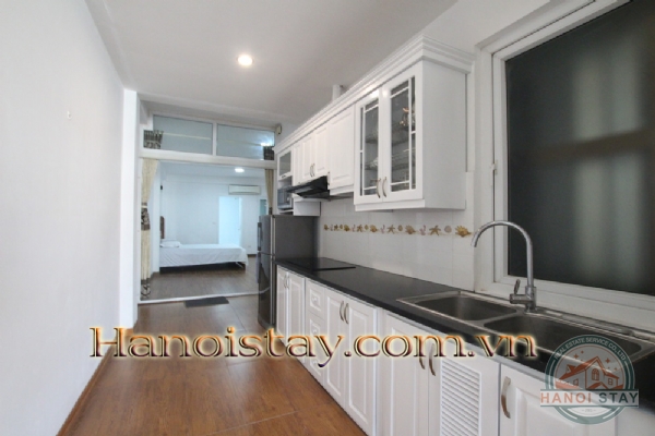*Lake view & Green View Apartment for rent in Tu Hoa street, Tay Ho* 5