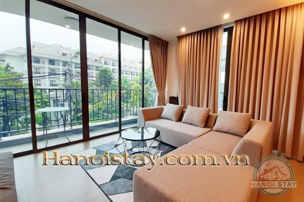 *Lake View Modern 2 Bedroom Property For Rent in Tu Hoa street, Tay Ho, Big Balcony* 5