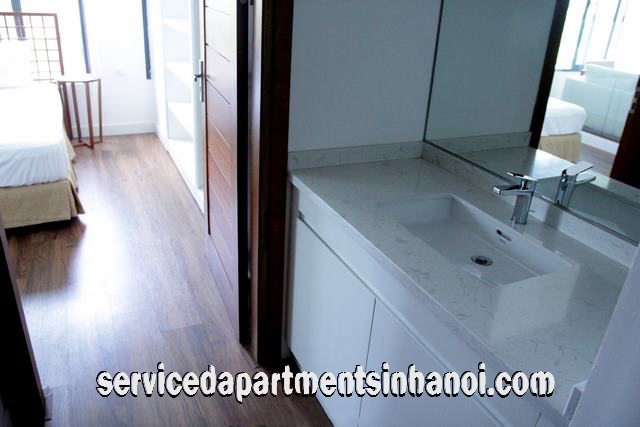 Lake View Modern Apartment for rent Close to Thong Nhat Park, Dong Da 8