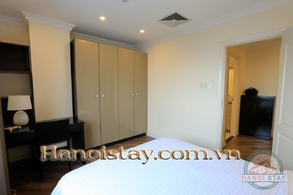 *Lake View Modern One Bedroom Flat For Rent in Skyline Tower, Ba Dinh* 7