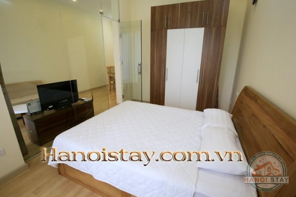 Lake View One Bedroom Property Rental in Xuan Dieu street, Great location 3