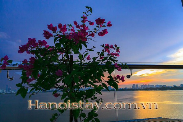 Lake View Serviced Apartment Rental in Yen Phu Area. Tay Ho District with Lovely Balcony 8