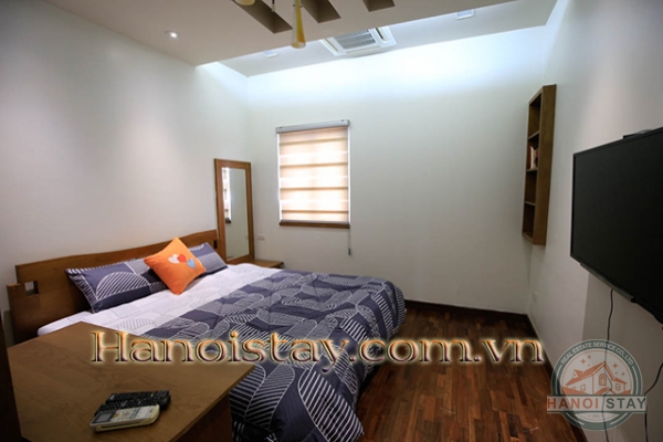 *Lake View Top Floor 4 Bedroom Serviced Apartment rental in Quang Khanh street, Tay Ho* 3
