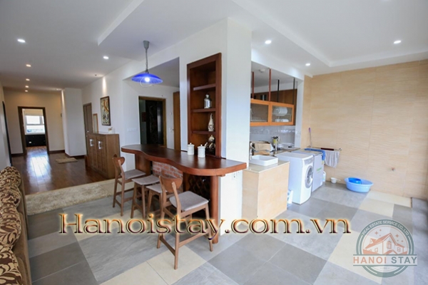 *Lake View Top Floor 4 Bedroom Serviced Apartment rental in Quang Khanh street, Tay Ho* 6