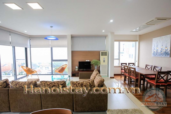 *Lake View Top Floor 4 Bedroom Serviced Apartment rental in Quang Khanh street, Tay Ho* 10