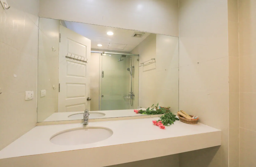 Lake View Two Bedroom Apartment Rental in Quang Khanh street, Tay Ho, Reasonable Price 11