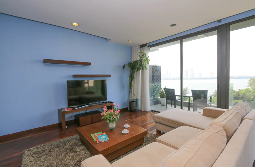 Lake View Two Bedroom Apartment Rental in Quang Khanh street, Tay Ho, Reasonable Price 2