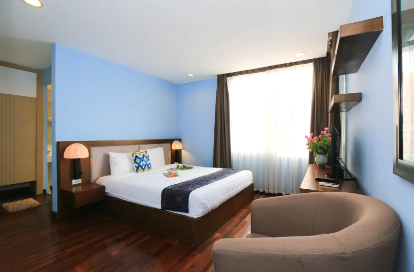 Lake View Two Bedroom Apartment Rental in Quang Khanh street, Tay Ho, Reasonable Price 4