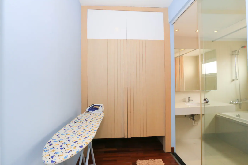 Lake View Two Bedroom Apartment Rental in Quang Khanh street, Tay Ho, Reasonable Price 6