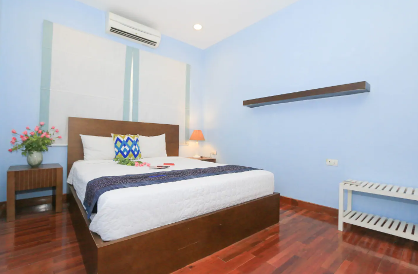 Lake View Two Bedroom Apartment Rental in Quang Khanh street, Tay Ho, Reasonable Price 9