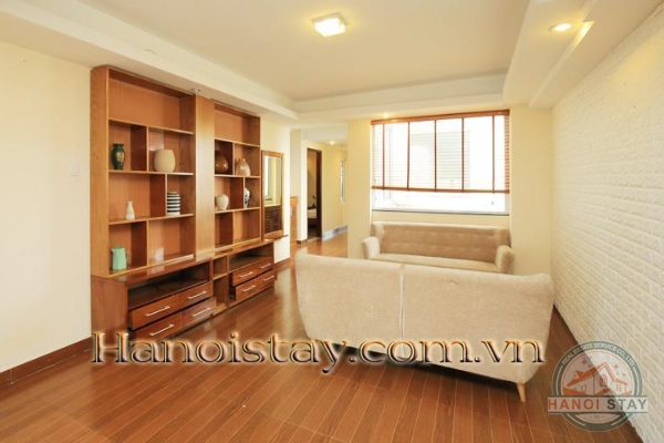 Lakefront Three bedroom Apartment Rental in Xuan Dieu st, Tay Ho, *Perfect Sunset 2