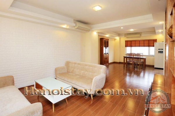 Lakefront Three bedroom Apartment Rental in Xuan Dieu st, Tay Ho, *Perfect Sunset 3