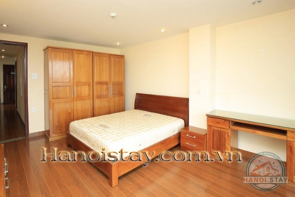 Lakefront Three bedroom Apartment Rental in Xuan Dieu st, Tay Ho, *Perfect Sunset 16